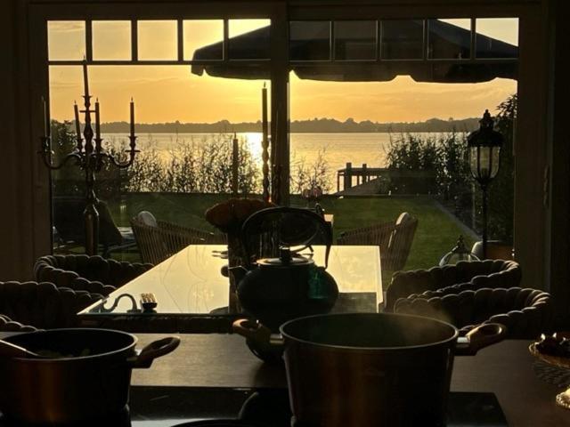 Sea Point 5 Sterne Direkte Seelage Mit Eigenem Bootsteeg Naehe Spielcasino Jagdhaus Eiden 250 M Ferienhaus Bad Zwischenahn